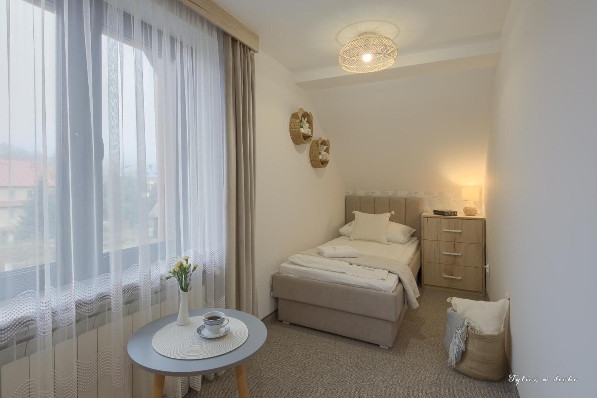 Tylicz W Deche Pokoje I Apartamenty Bagian luar foto